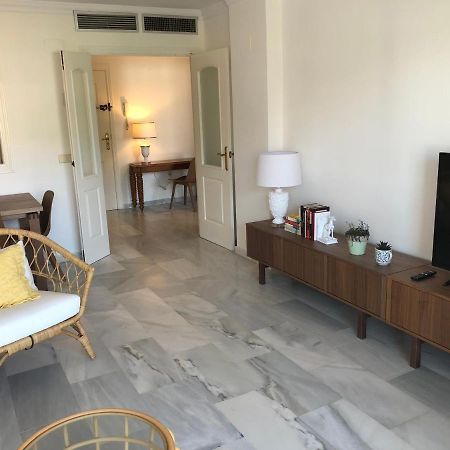 Inspiring Apartment In Carihuela Beach Torremolinos Exterior photo